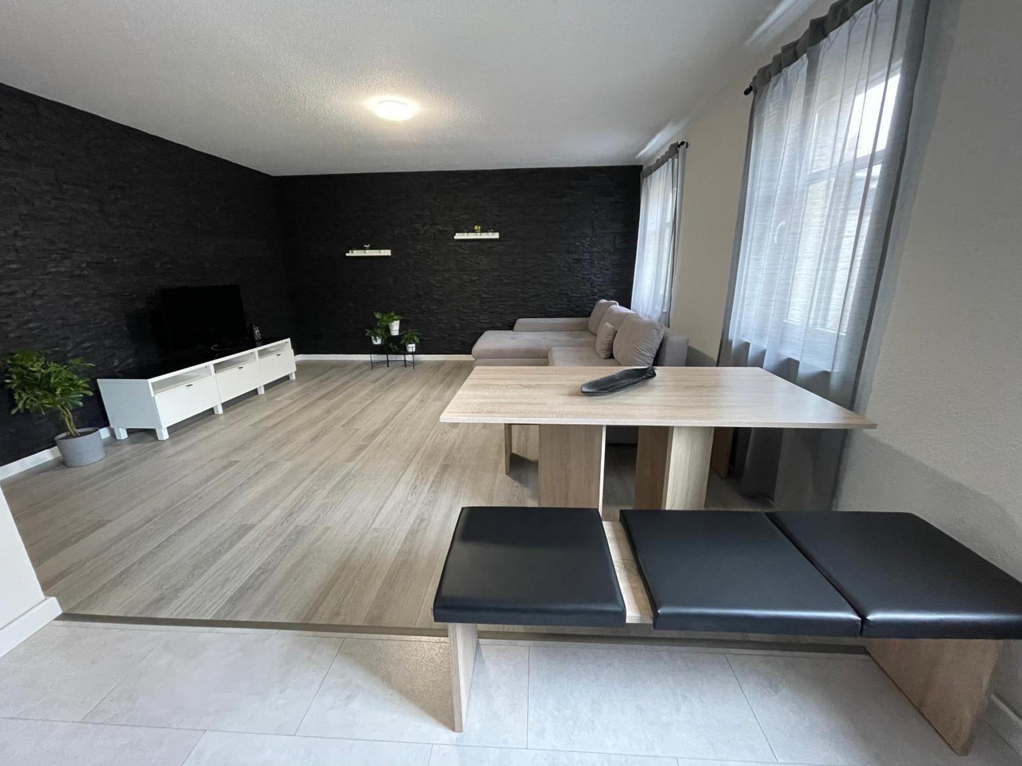 Apartment Buergerstrasse 47 60Q.M Dresda Exterior foto